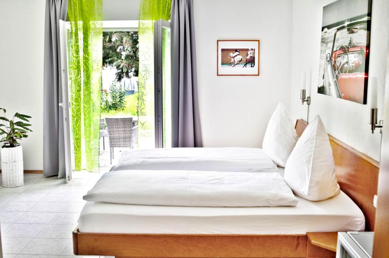 Others 5, Hotel Pension Kaempfelbach, Enzkreis