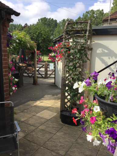 Others 4, The Bell Inn, Wiltshire