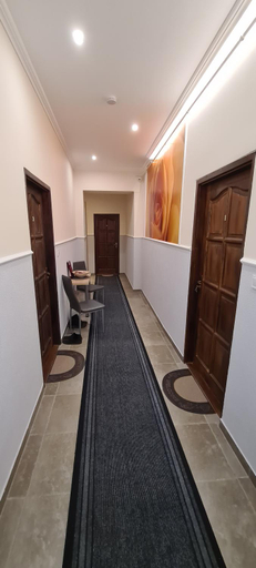Others 5, Rozsa Apartmanhaz, Szeged