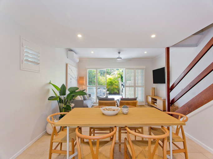 Others 4, Noosa Parade Townhouse w Terrace, Noosa - Noosa-Noosaville