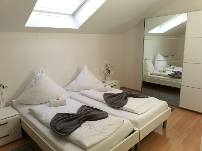 Bedroom 2, Hotel Restaurant Litermont, Saarlouis