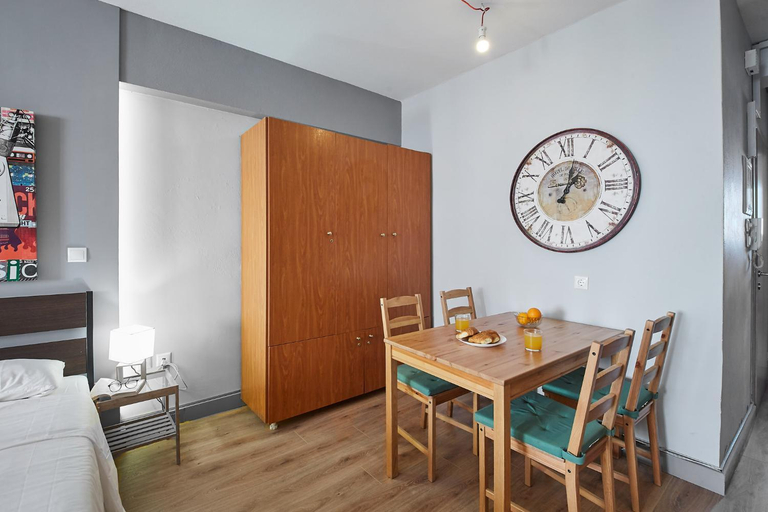 Others 4, toStay Aritofanous, Attica