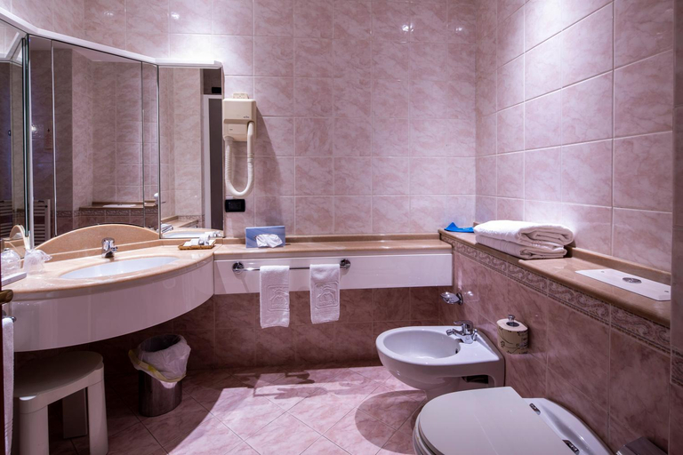 Bathroom 3, Hotel Persico's, Bologna