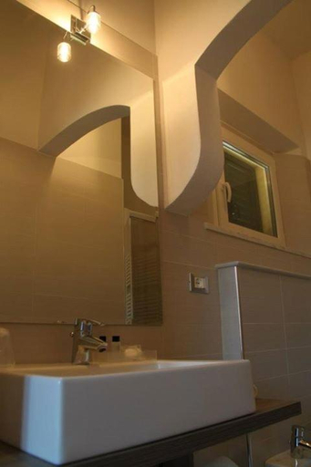 Others 4, Il Viale b&b, Pisa