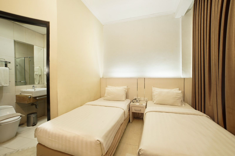Bedroom 13