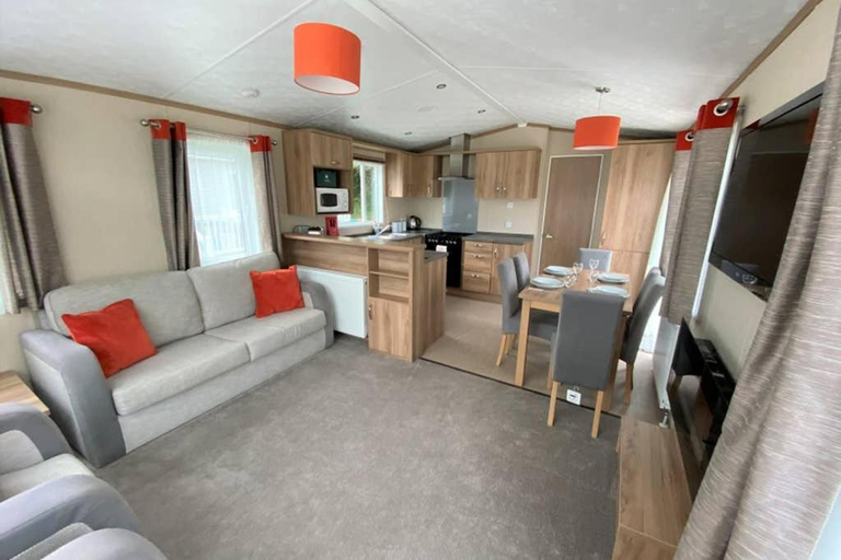 Others 5, Cotswold Lodge - Pet Friendly, Gloucestershire