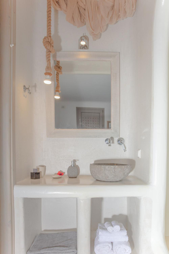 Bathroom 2, Amallini Suites Mykonos, South Aegean