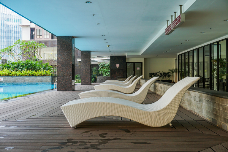 Sport & Beauty, Restful and Cozy Studio Tamansari Semanggi Apartment By Travelio, South Jakarta