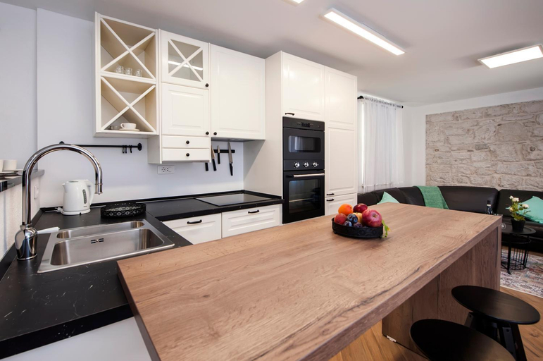 Others 5, Riva Residence, Rovinj