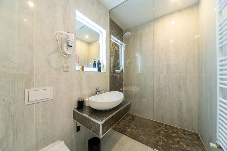 Bathroom 3, Elenas Rooms & Apartment, Zagreb