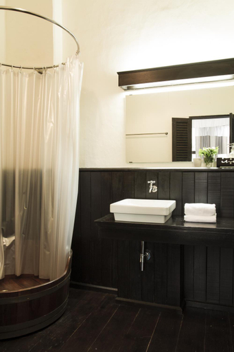 Bedroom 4, Baan Luang Rajamaitri Historic Inn, Muang Chanthaburi