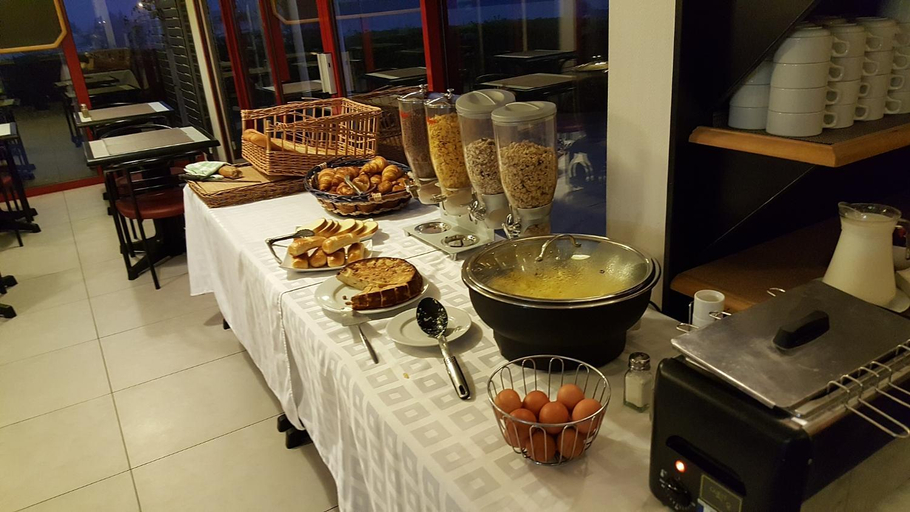 Food & Drinks 5, Hotel Eclipse, Yvelines