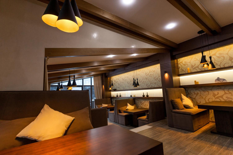 Food & Drinks, Crystal Town House, Borjomi
