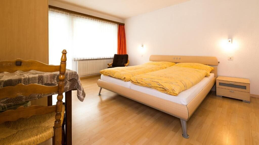 Bedroom 1, Apartments Atlas, Visp