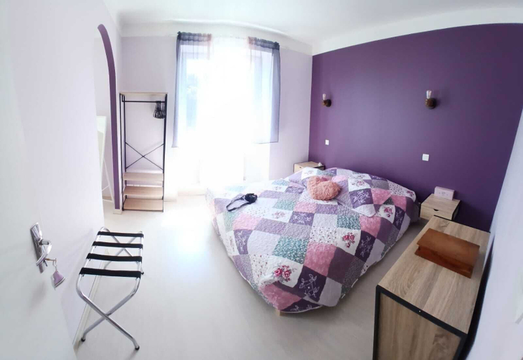 Bedroom 3, l Aurigast, Aveyron