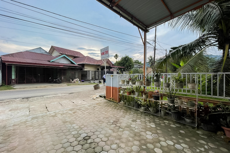 Exterior & Views, Fazira Homestay Syariah RedPartner Pandan, Sibolga