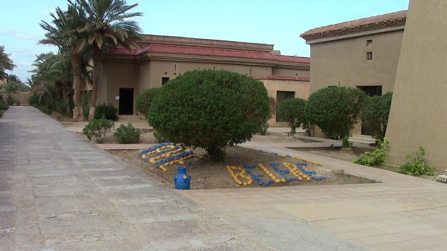 Exterior 12