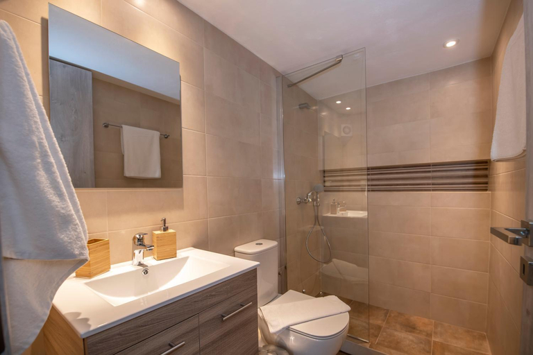 Bathroom 5, Agia Anna Apartments, South Aegean