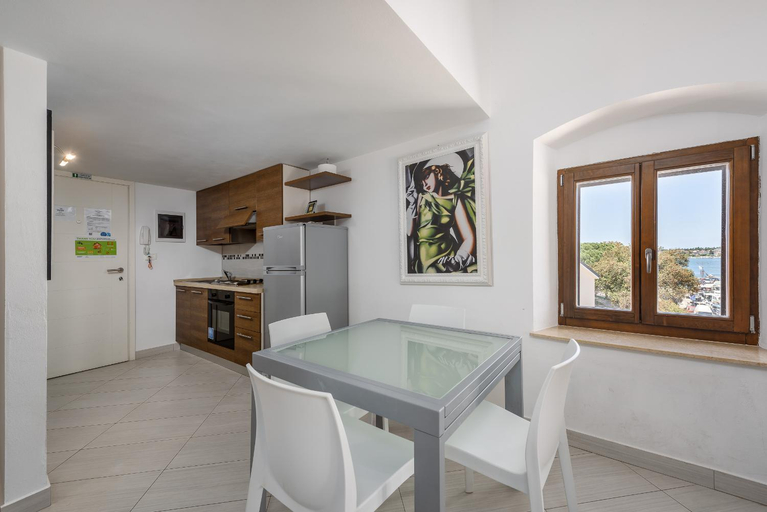 Kitchen 5, Apartments Dante, Umag