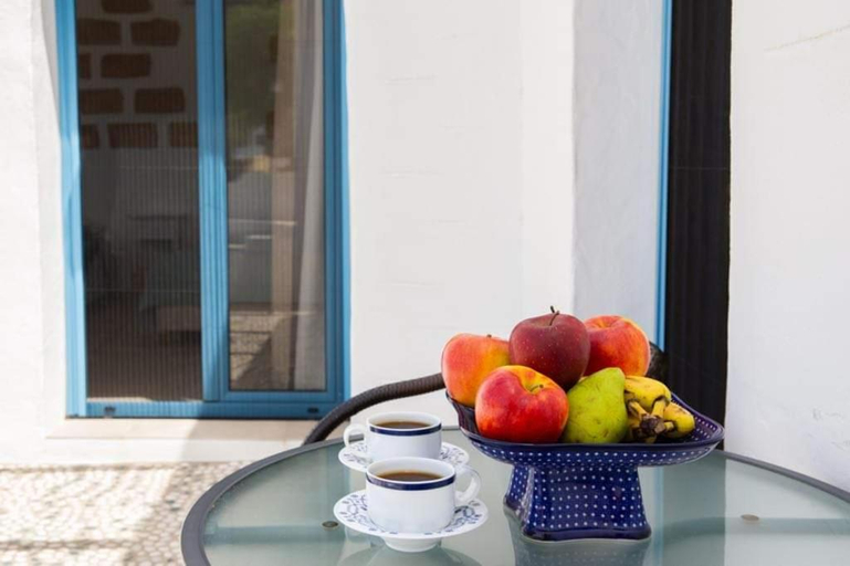 Food & Drinks 4, Pontoria Stegna Studios, South Aegean