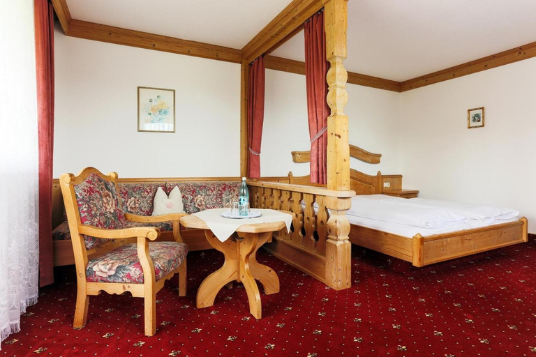 Bedroom 3, Sattelbogener Hof, Cham