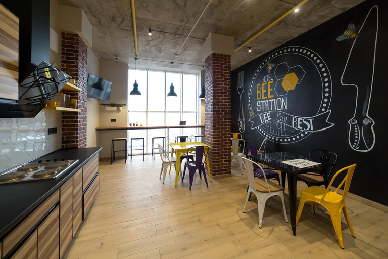 Food & Drinks 3, HOTEL Bee Station, Desnians'kyi