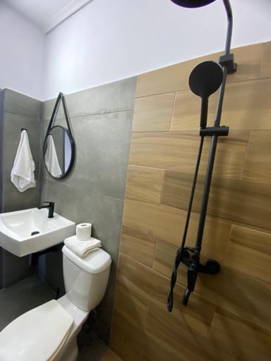 Others 5, Elti Apartment, Sarandës