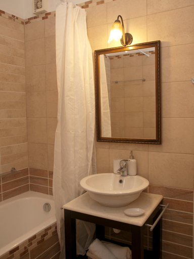 Bathroom 2, The Garden of Zephyrus - West, Crete
