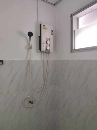 Bathroom 2, Taw Win Place, Muang Chiang Mai