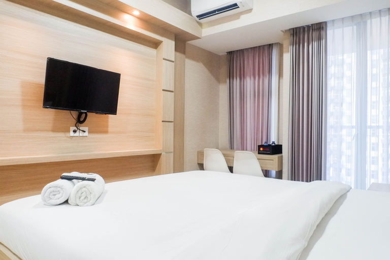 Bedroom 2, Exclusive Studio Apartment at Benson Supermall Mansion By Travelio, Surabaya
