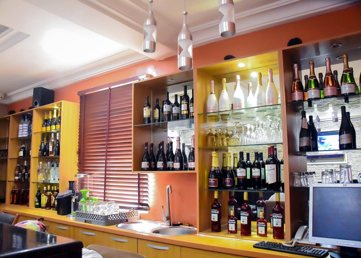Food & Drinks 5, Zecool Hotels Limited , Kaduna South