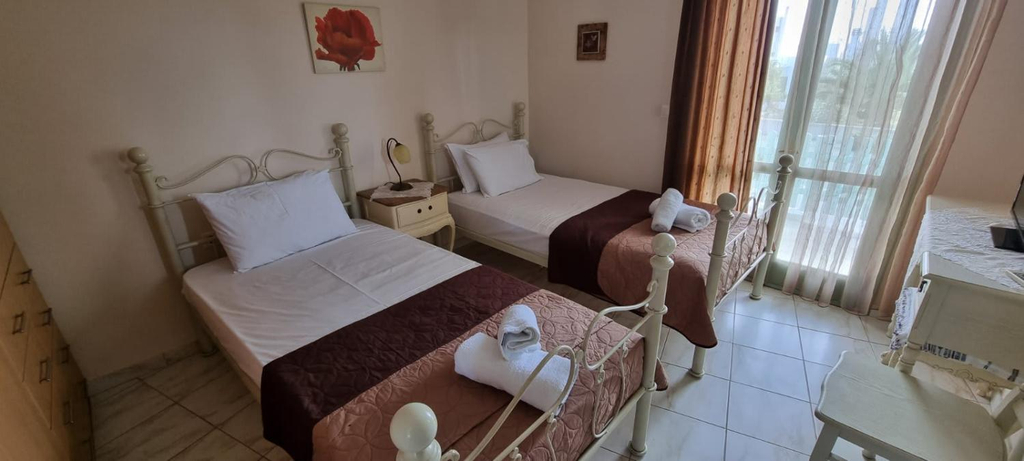 Others 2, Skyros Seaside Retreats - Serenity by the Pool, Central Greece