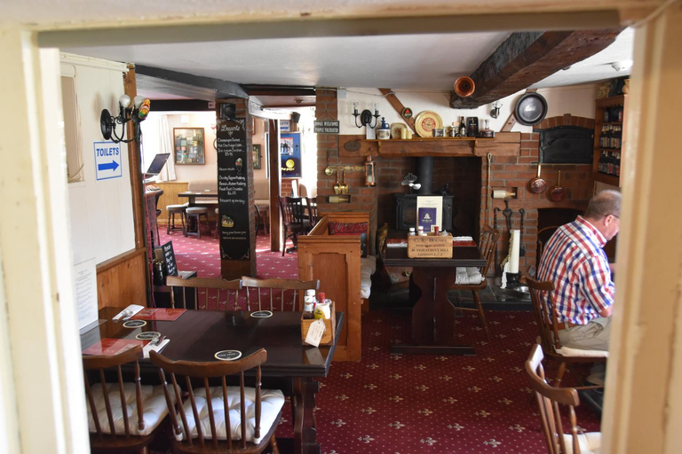 Food & Drinks, The Bell Inn, Wiltshire