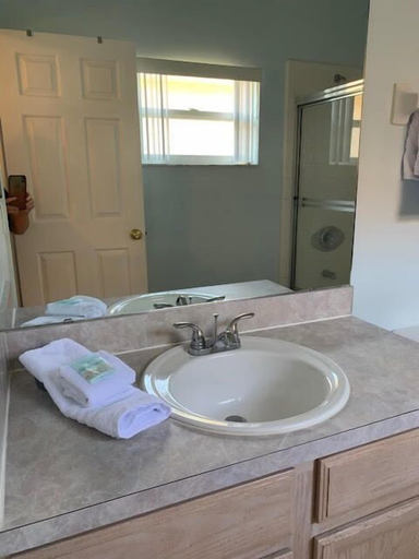 Bathroom 2, Esprit Oasis - Three Bedroom Home, Polk