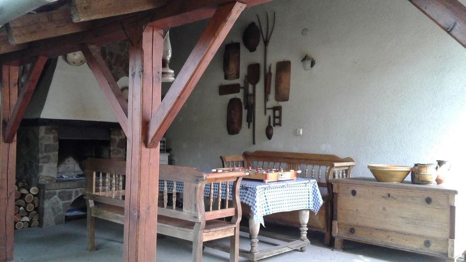 Others 3, Nosztalgia Vendeghaz, Mezőkövesdi