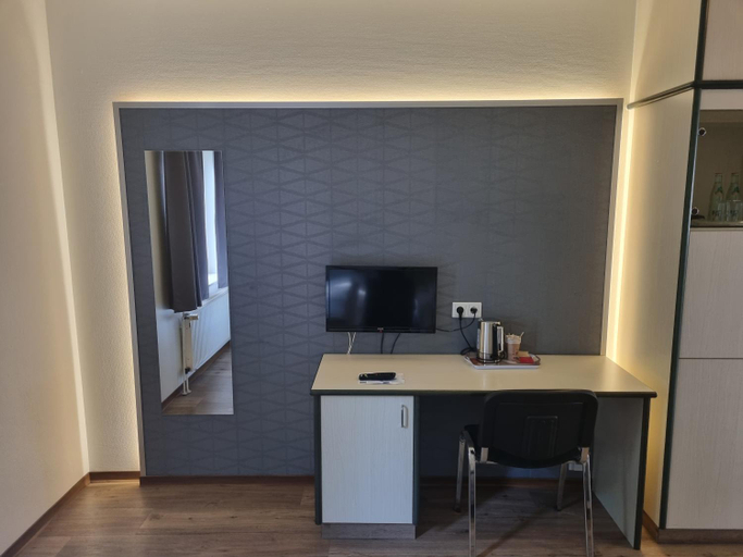 Others 5, Sportpark Hotel Isernhagen, Region Hannover