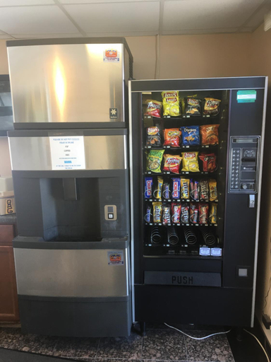 Food & Drinks, Midway Inn & Suites, Cook