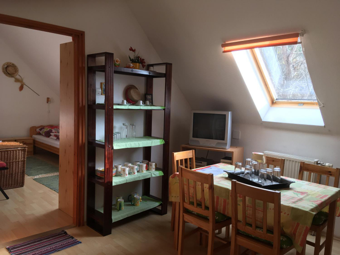 Others 3, Bakonyi Apartmanhaz Epleny, Veszprém