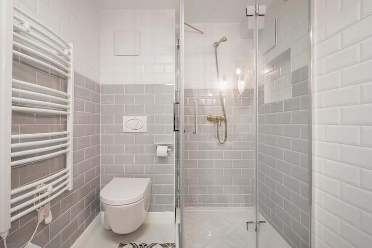 Bathroom 3, ROOMLI Boho Chic Apartments, Budapesti