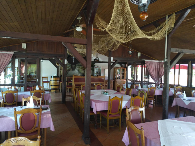 Food & Drinks 4, Pansion Ribnjak, Našice