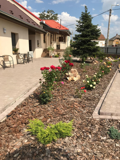 Others 4, Kristaly apartmanok, Kisvárda