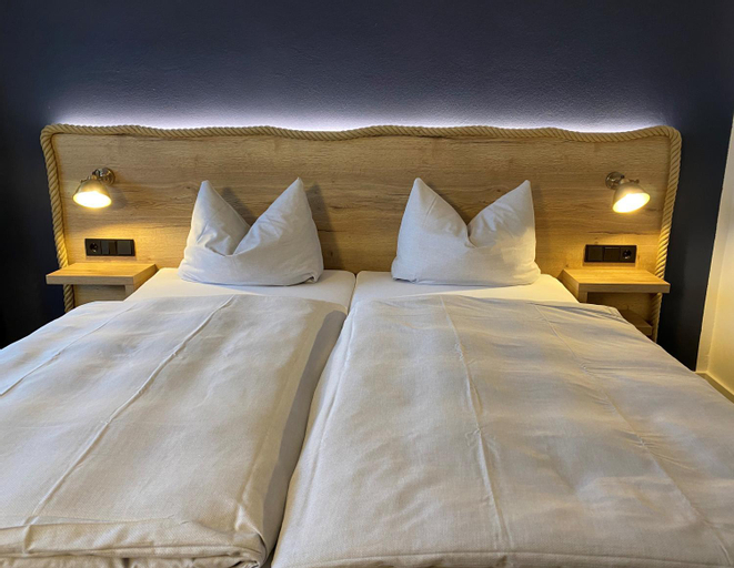 Bedroom 14
