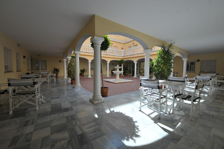 Food & Drinks 5, Residencia Campus Confort San Carlos, Málaga