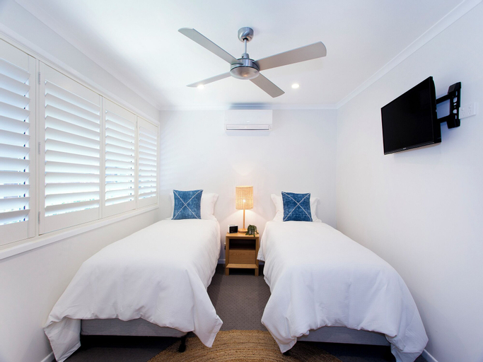Noosa Parade Townhouse w Terrace, Noosa - Noosa-Noosaville