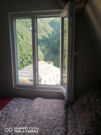 Others 5, Sesili Guesthouse, Mestia