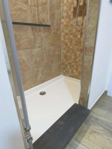 Bathroom 3, Living Sevilla Apartments Hercules, Sevilla