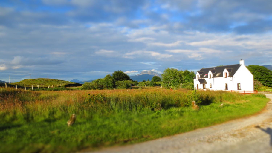 Others 2, Off The Hill B&B, Highland