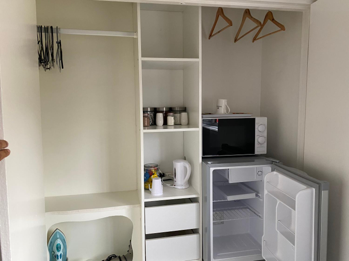 Others 5, Quiet, spacious double bedroom!, Peterborough