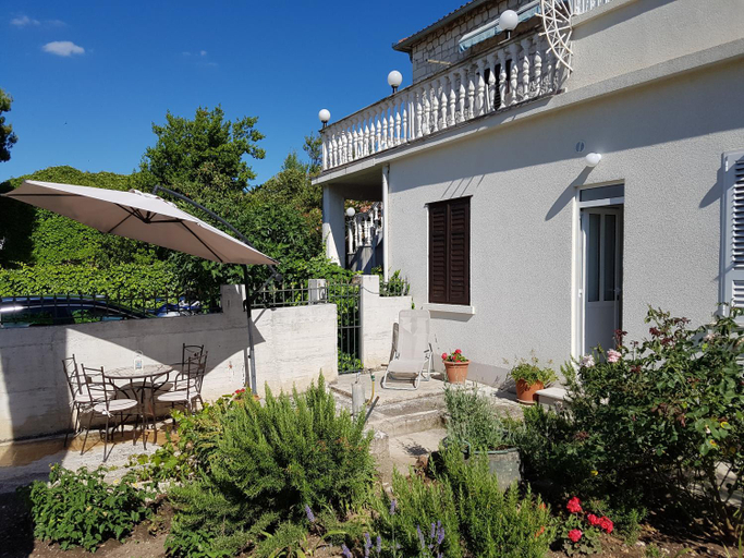 Others 4, Room Cvita, Trogir