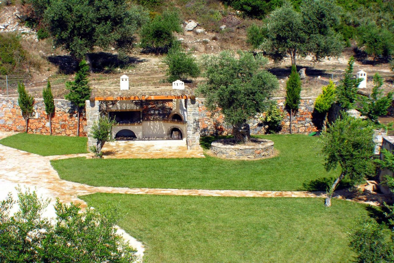 Others 3, Villa Callistemon, Crete
